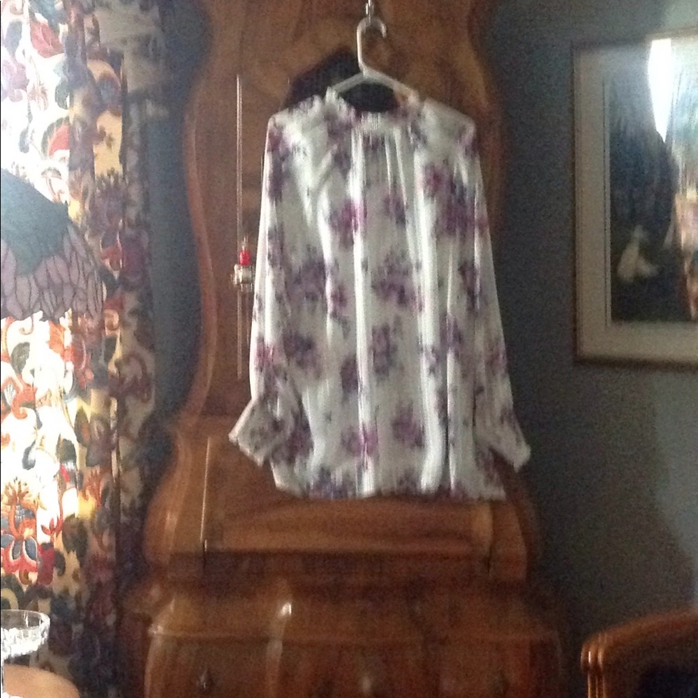 Polyester top with tags